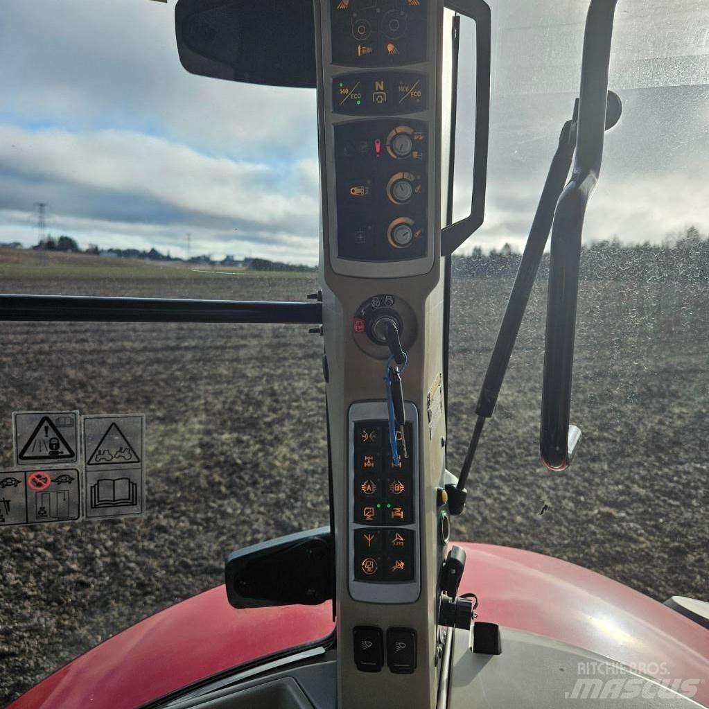 Massey Ferguson 8737 Трактори