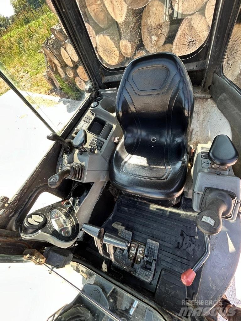 Bobcat E 25 Міні-екскаватори < 7т