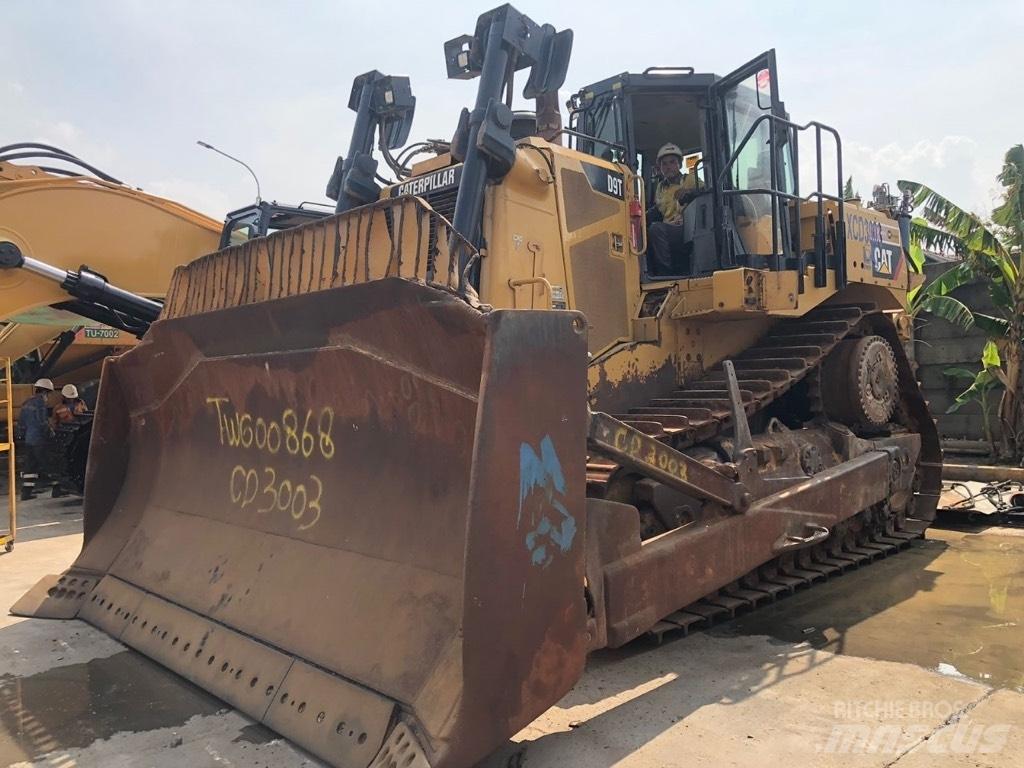 CAT D9T Гусеничні бульдозери