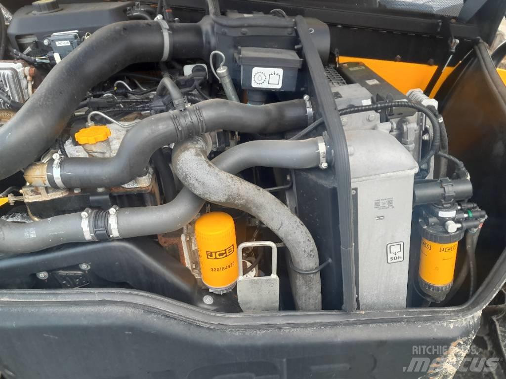 JCB 541-70 Телескопічні навантажувачі