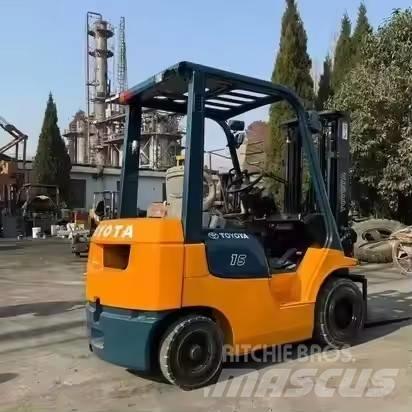 Toyota FD15 Дизельні навантажувачі