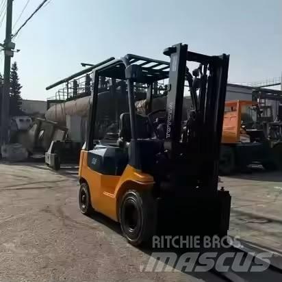 Toyota FD15 Дизельні навантажувачі