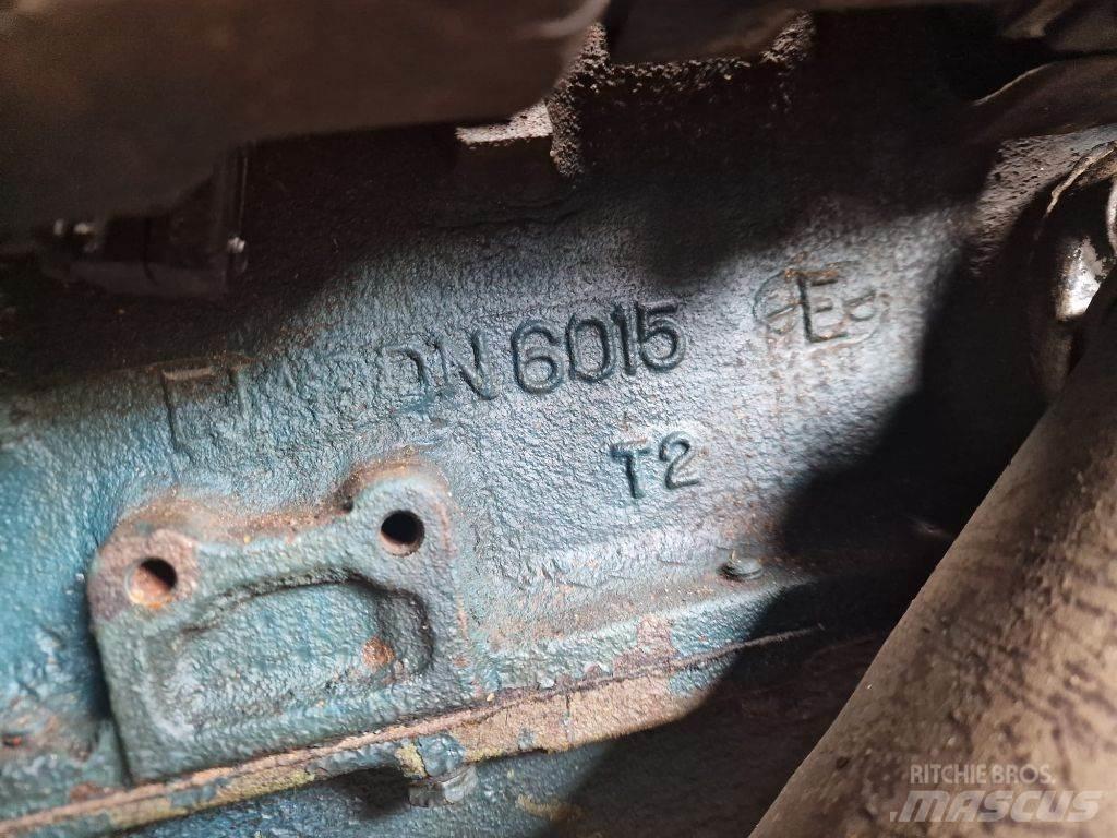 Ford F2 6015 Двигуни