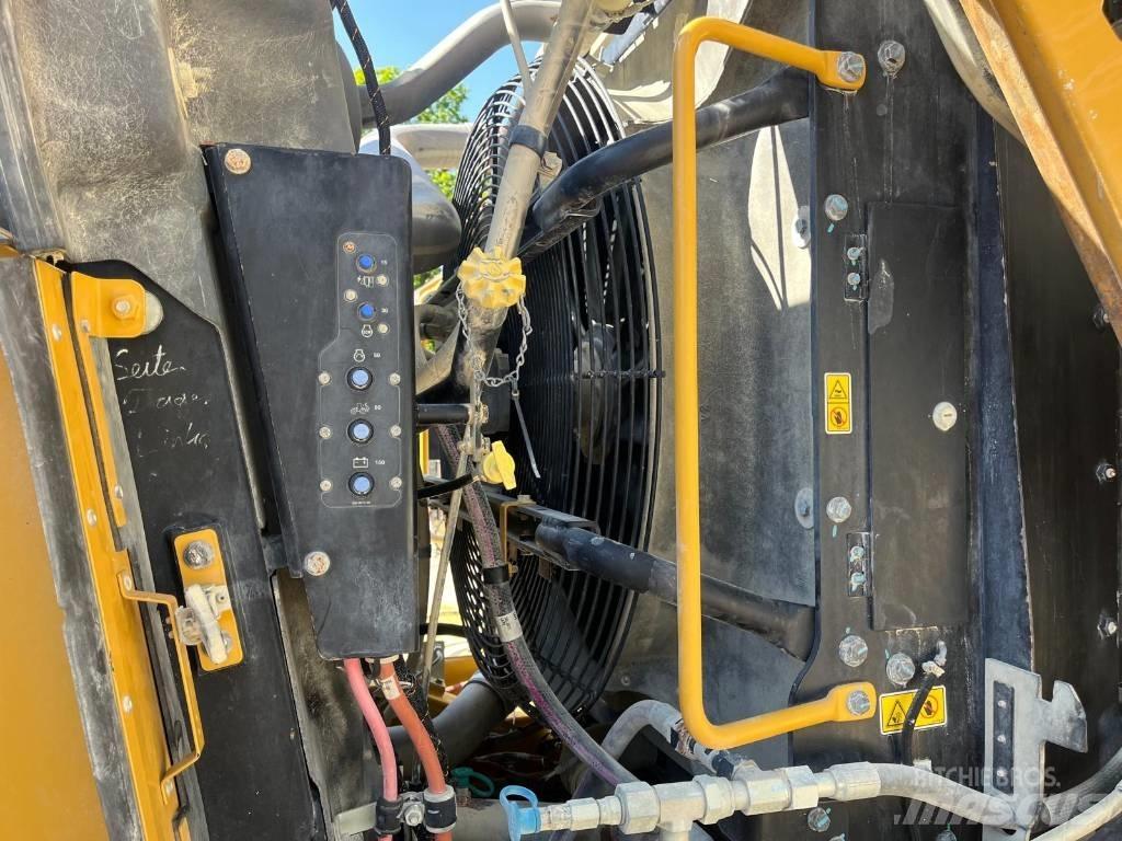 CAT 980 K  q coupler Фронтальні навантажувачі