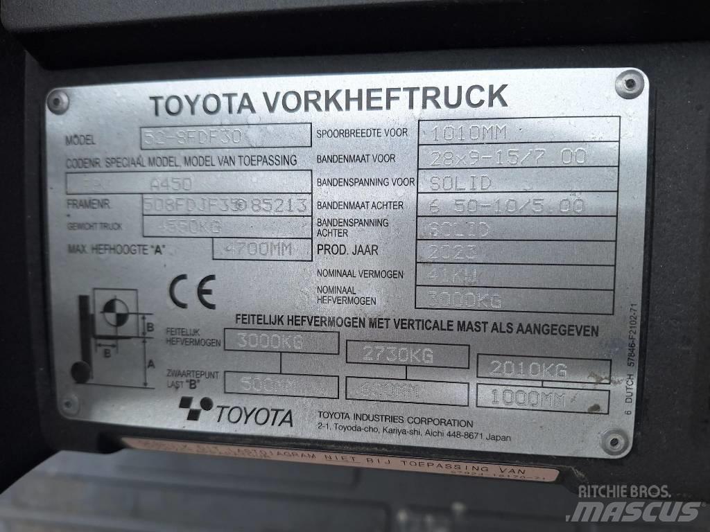 Toyota 52-8 FD F 30 Дизельні навантажувачі
