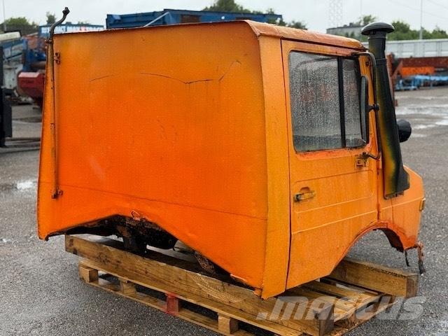 Unimog 424 USED CAB Кабіни
