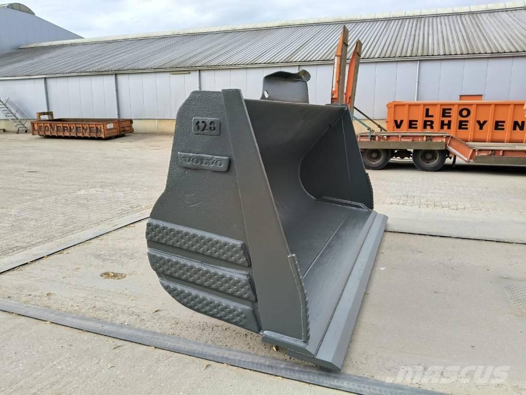 Volvo L 220 Ковші