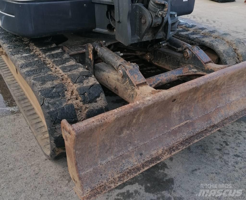 Bobcat E 80 Середні екскаватори 7т. - 12т.