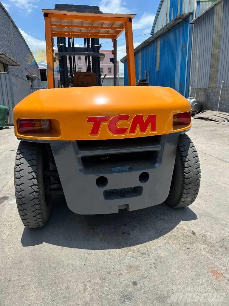 TCM FD 100 Дизельні навантажувачі