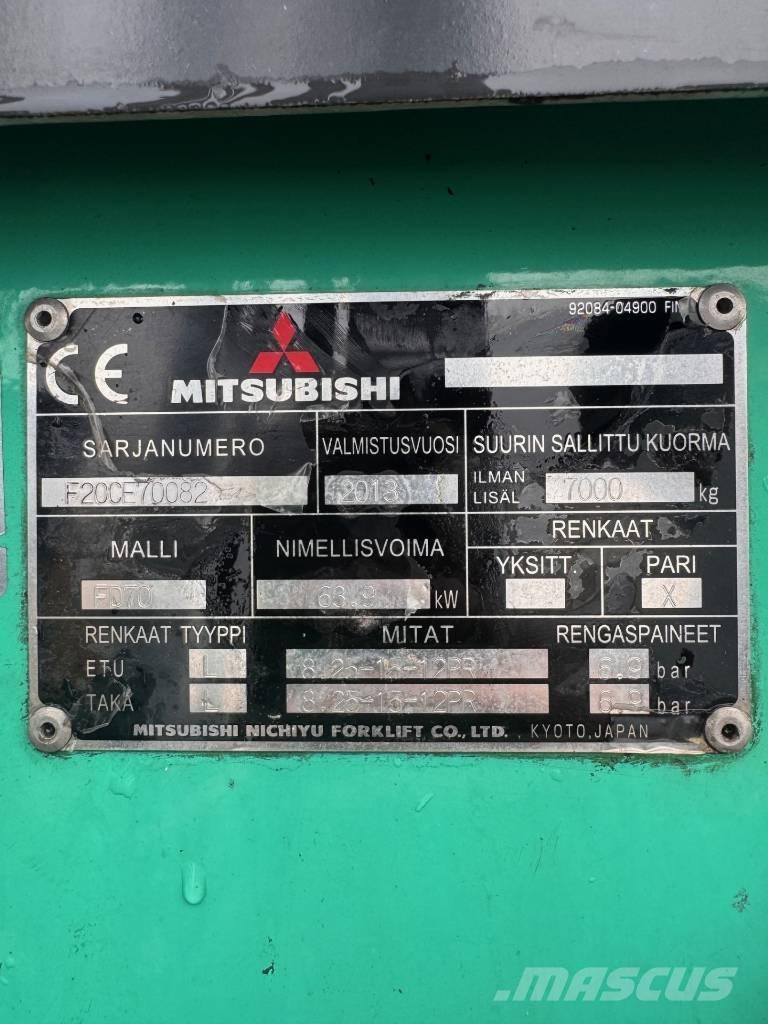 Mitsubishi FD 70 Дизельні навантажувачі