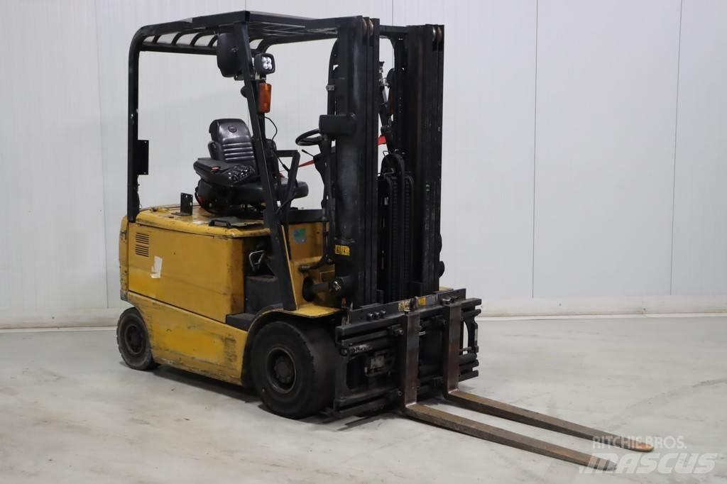CAT EP25KPAC Електронавантажувачі