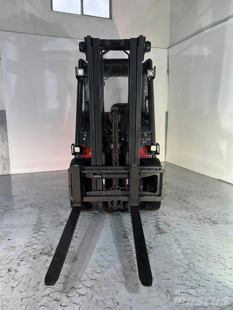Linde H 25 D Дизельні навантажувачі