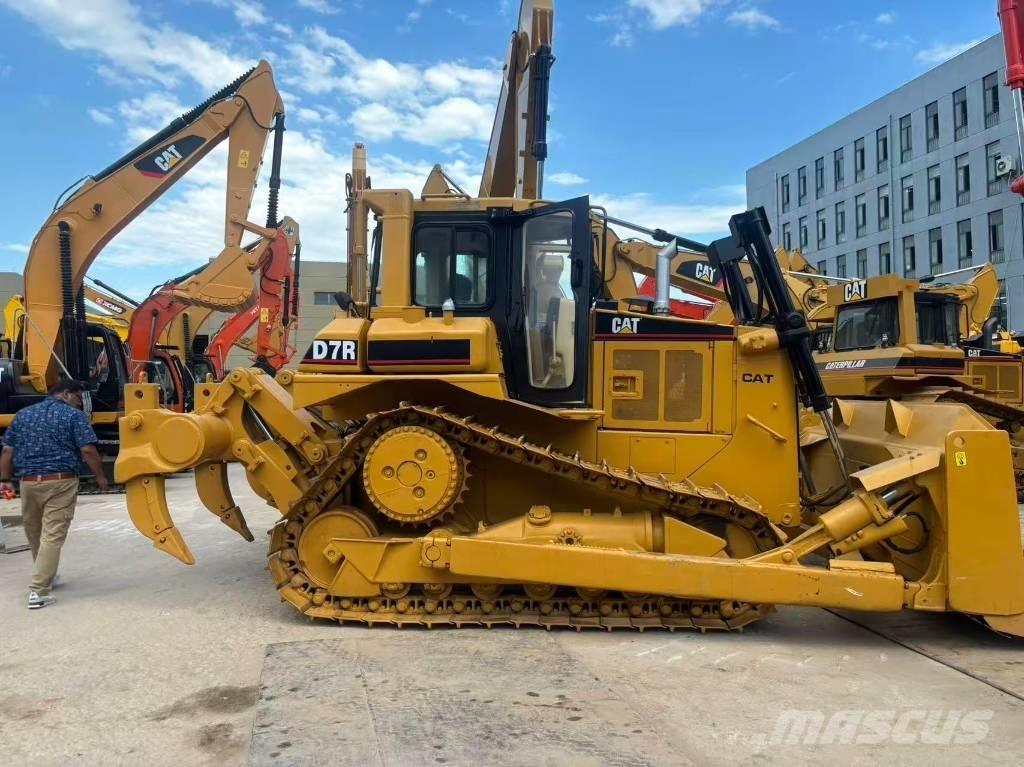 CAT D 7 R Гусеничні бульдозери