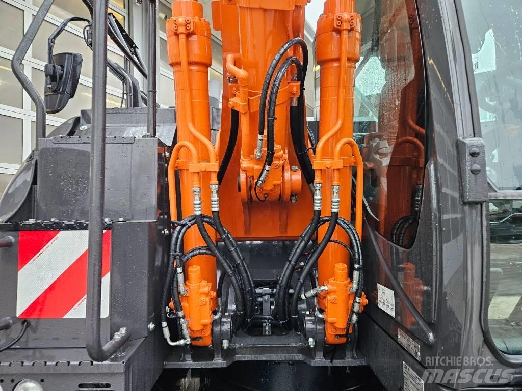 Hitachi ZX150W-7 Колісні екскаватори