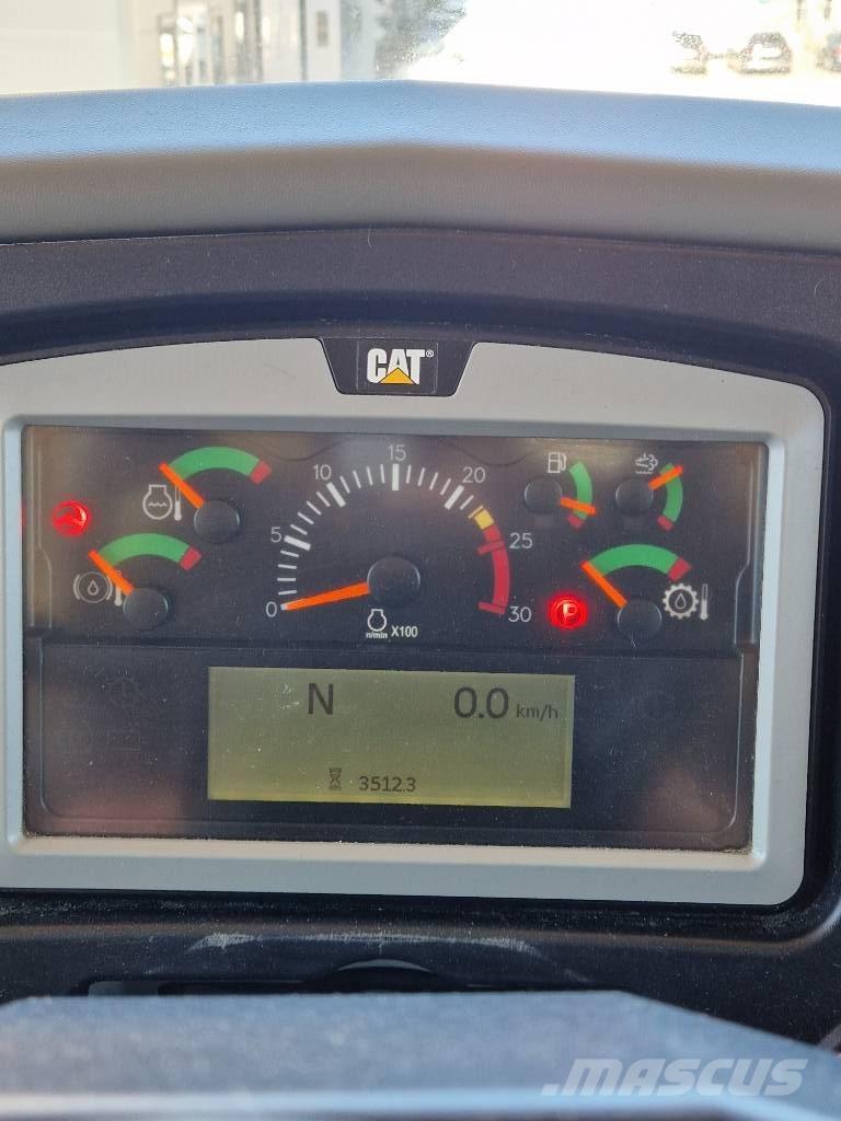 CAT 772G Кар`єрні самоскиди