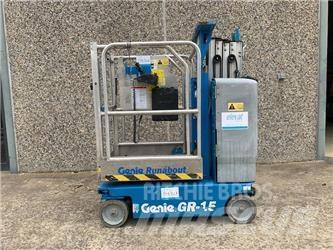 Genie GR 15 Вертикальні щоглові підйомники