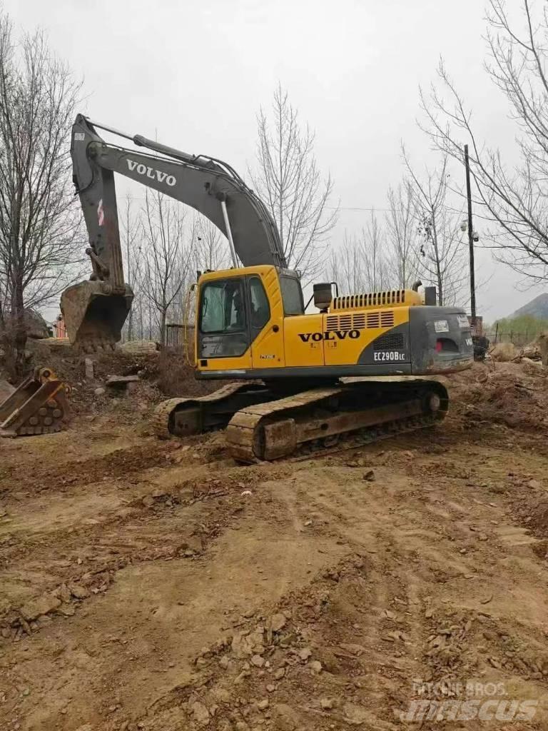 Volvo EC 290 Гусеничні екскаватори