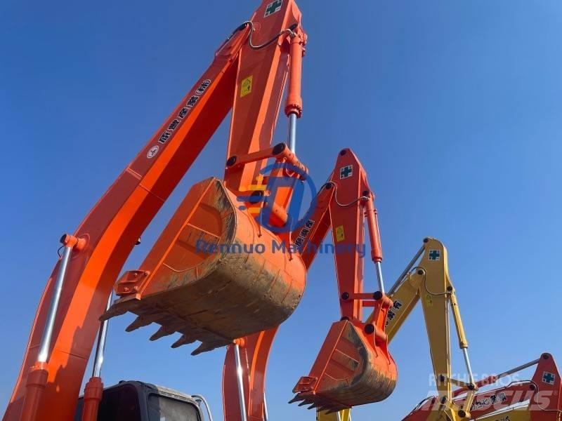 Hitachi ZX 240 Гусеничні екскаватори