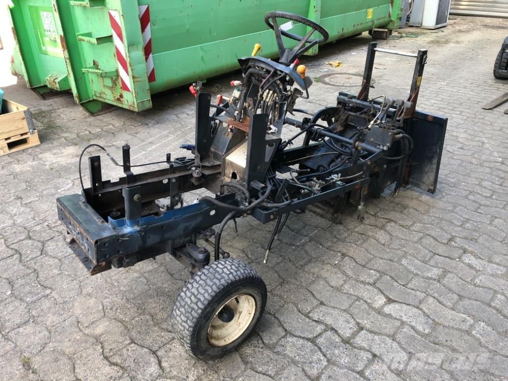 Iseki SXG 19 Самохідні газонокосарки