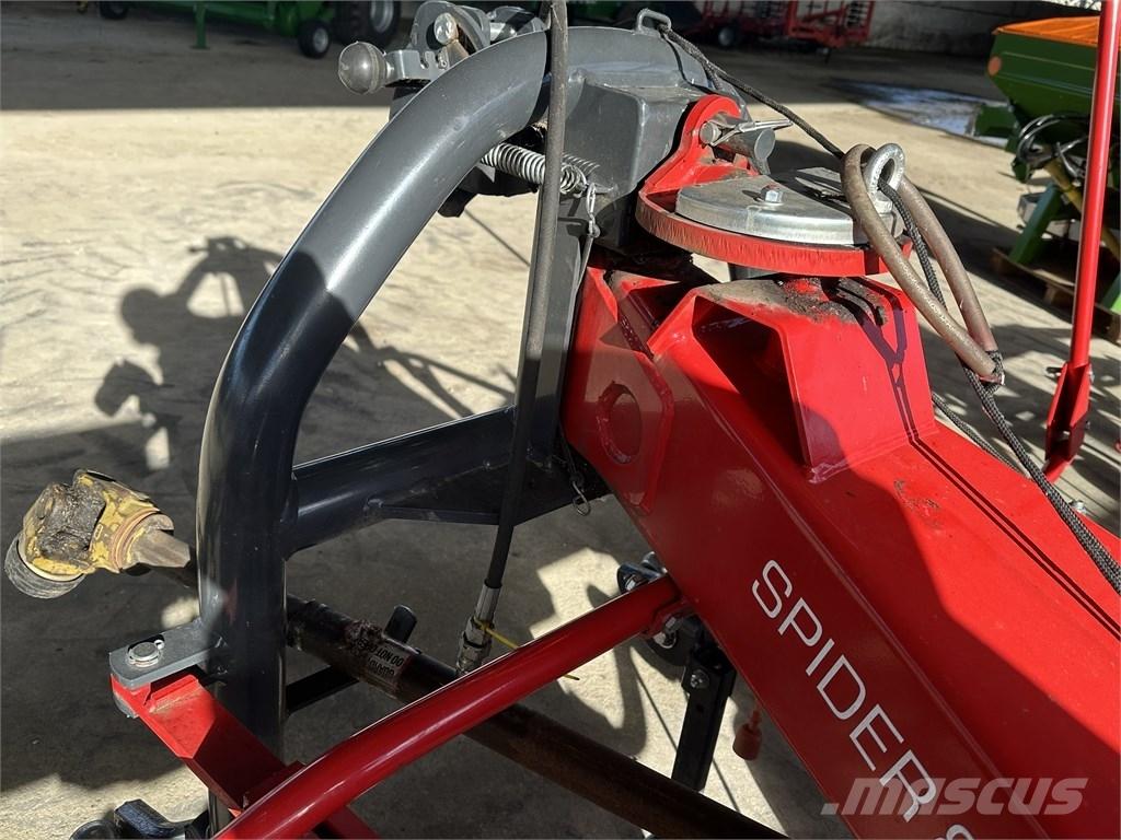 SIP Spider 815/8 Граблі і сінозворушувачі