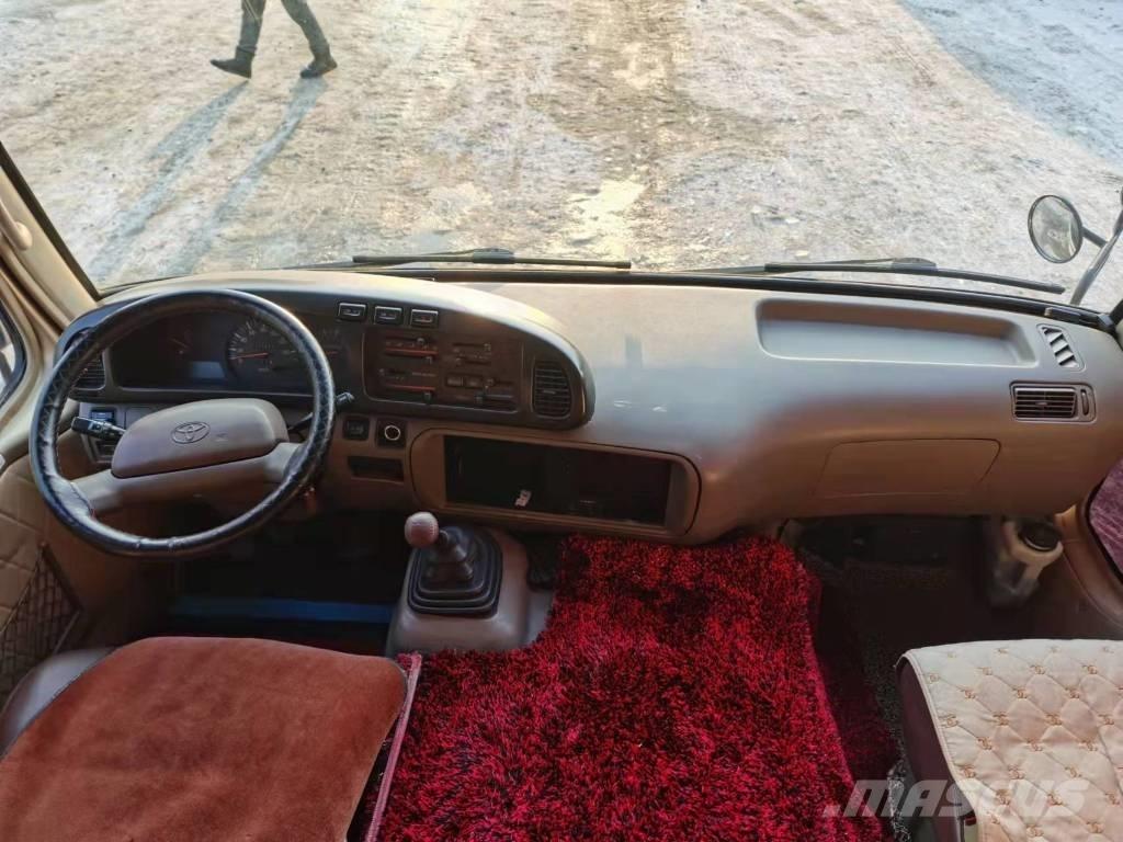 Toyota Coaster Bus Мікроавтобуси