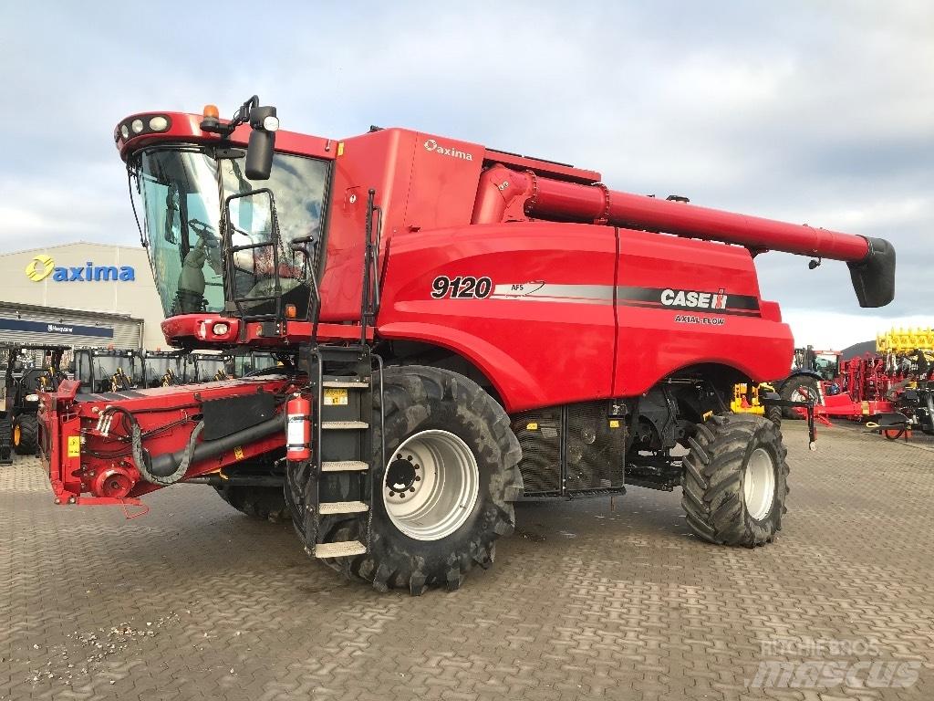 Case IH 9120 Зернозбиральні комбайни