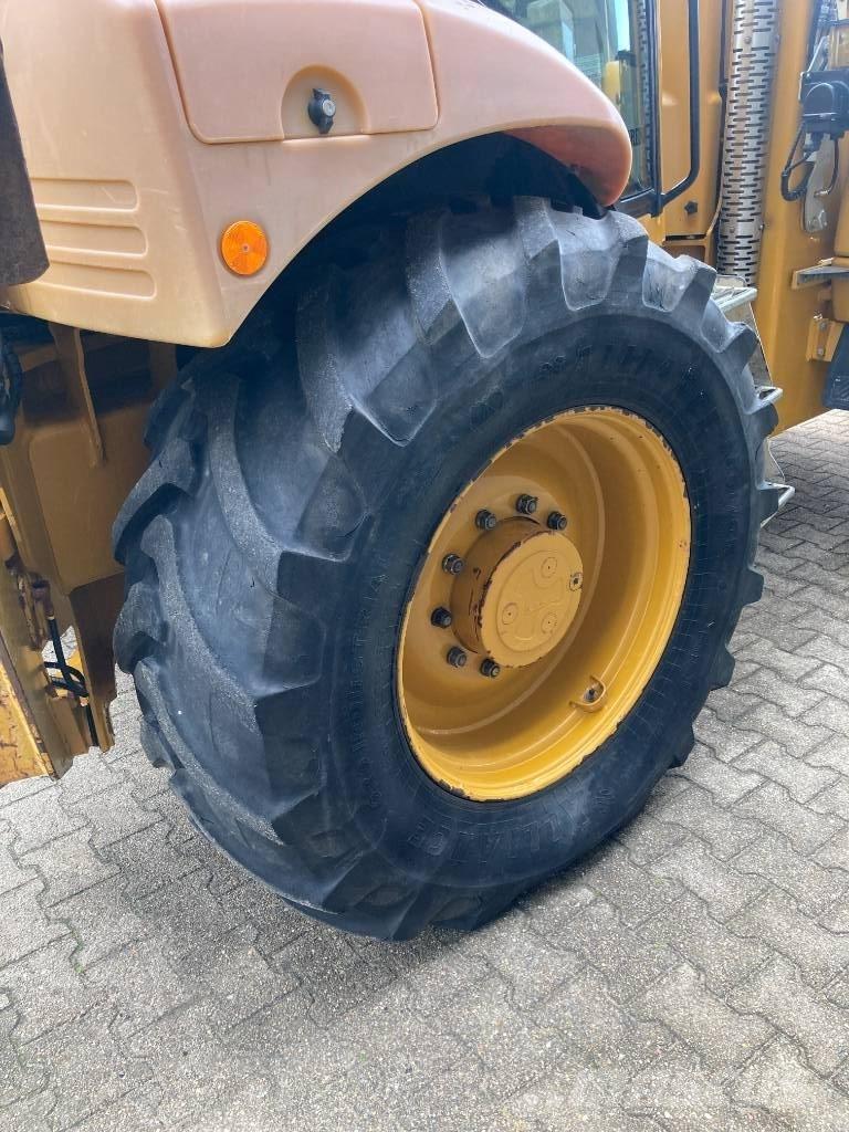 Hydrema 906E Екскаватори-навантажувачі