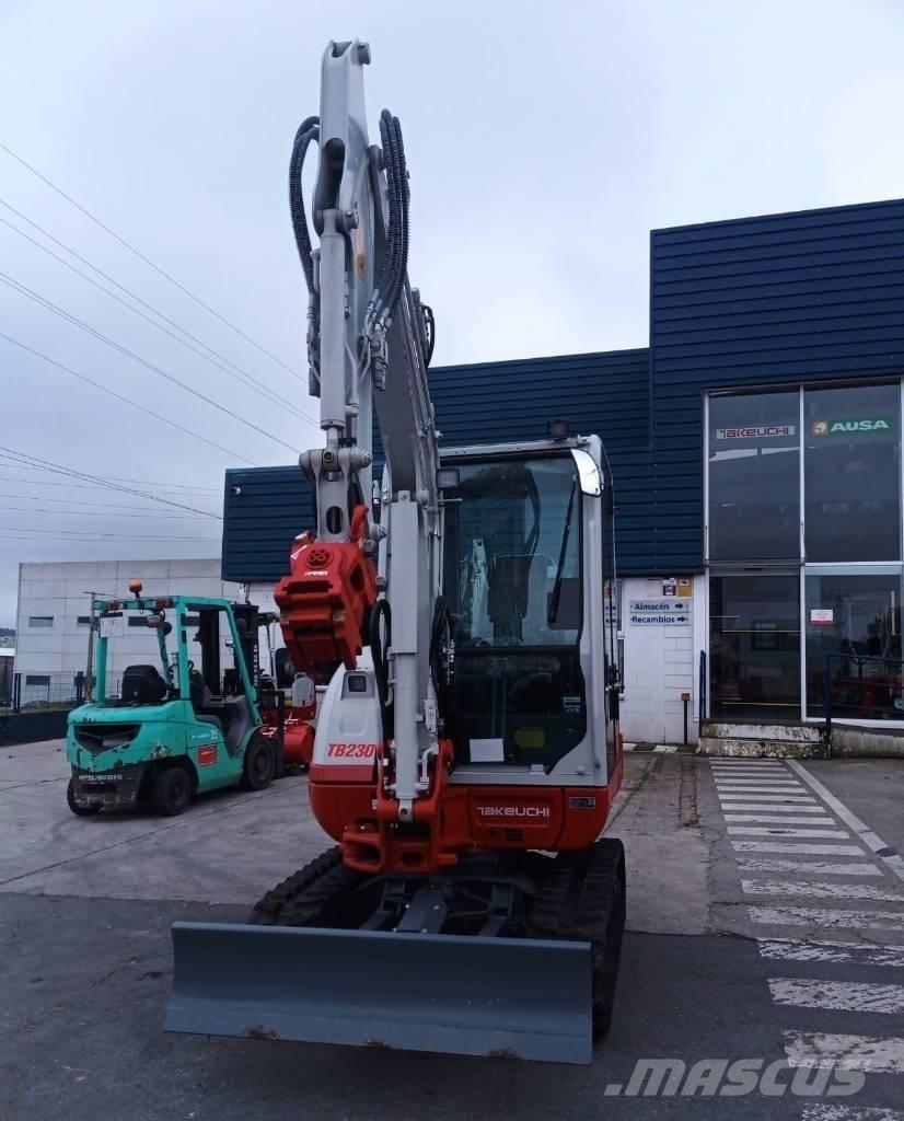 Takeuchi TB 230 Міні-екскаватори < 7т