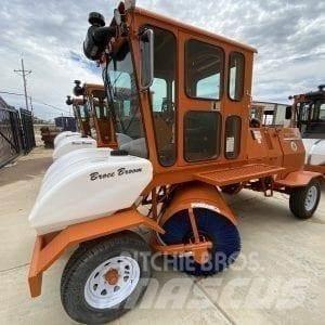 Broce RCT350 Підмітальні машини