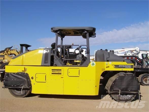 Dynapac CP2700 Пневматичні катки
