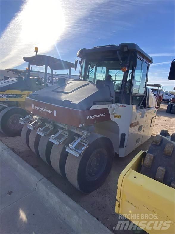 Dynapac CP2700 Пневматичні катки