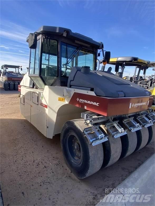 Dynapac CP2700 Пневматичні катки
