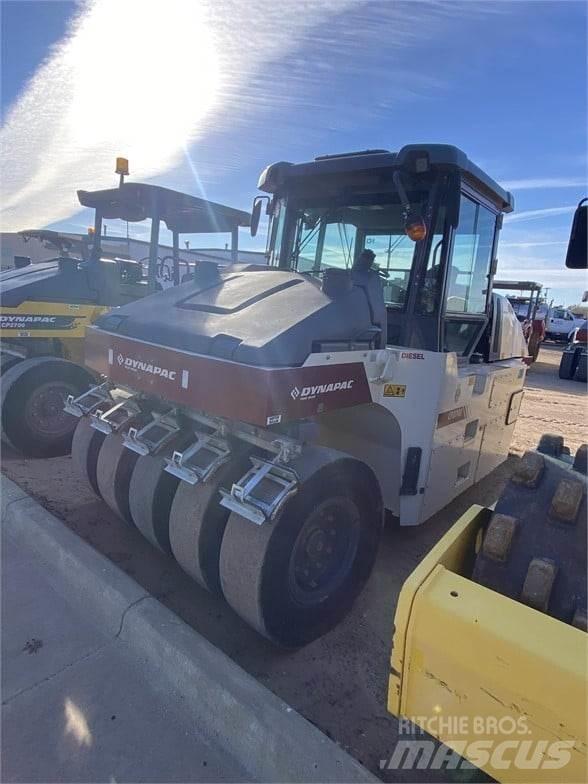 Dynapac CP2700 Пневматичні катки