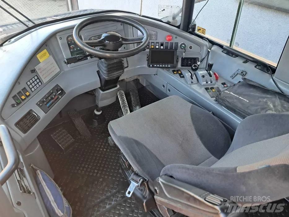 Volvo A 25 E Зчленовані самоскиди