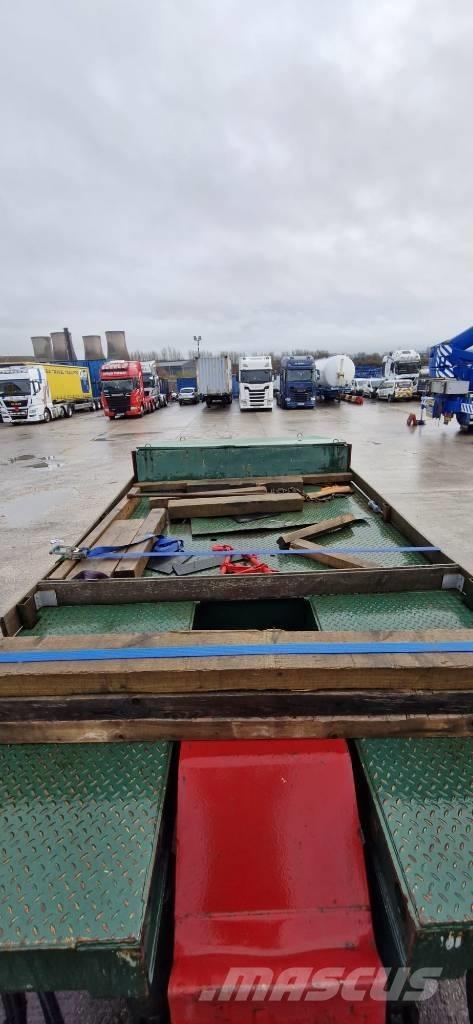 Nooteboom Noo-9706v Низькорамні причепи