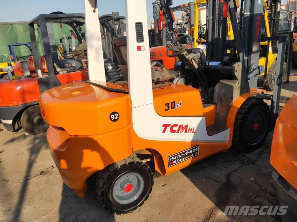 TCM FD30 Дизельні навантажувачі