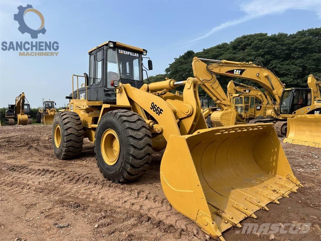 CAT 966 F Фронтальні навантажувачі