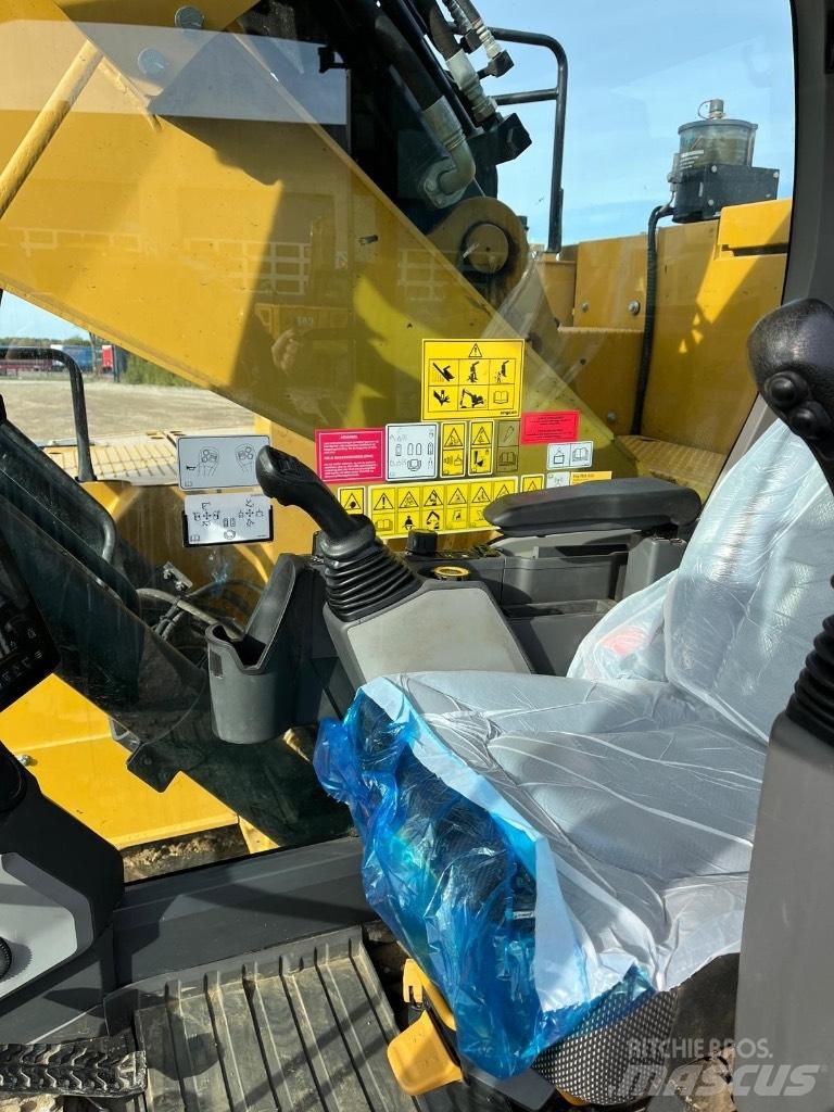 CAT 325 Гусеничні екскаватори