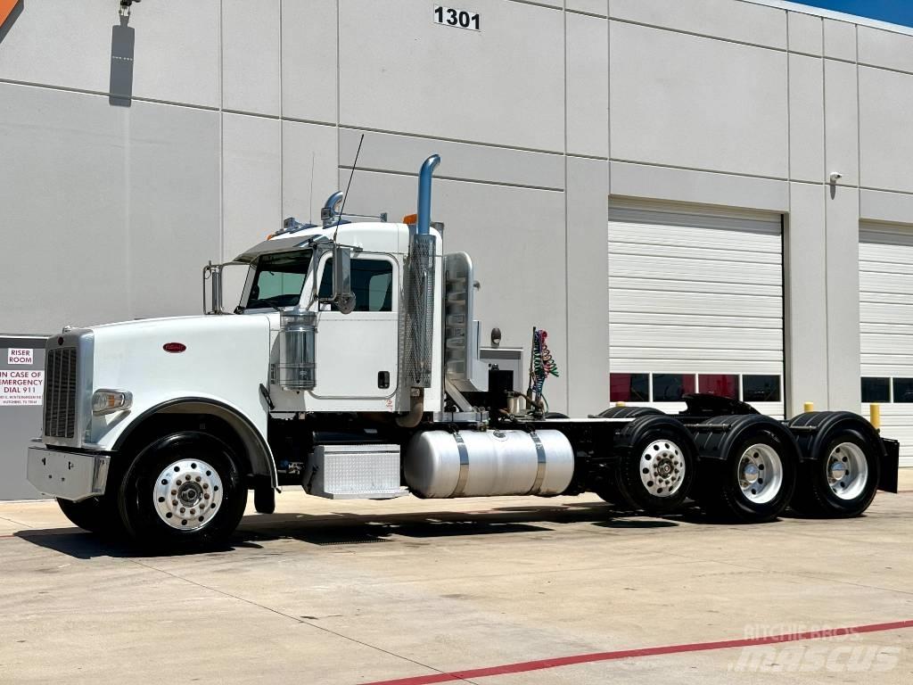 Peterbilt 367 Тягачі
