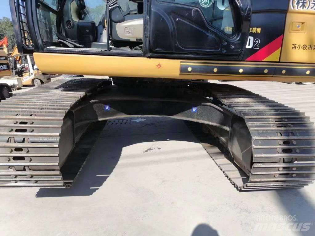 CAT 320 D Гусеничні екскаватори