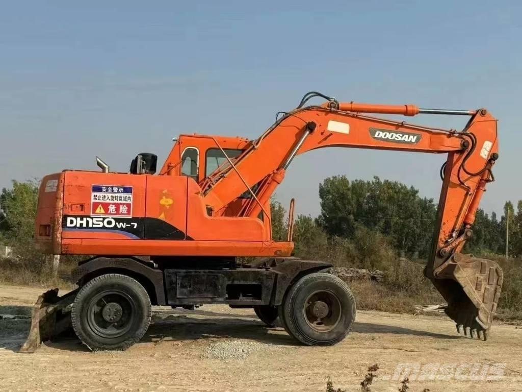 Doosan DH150W Колісні екскаватори