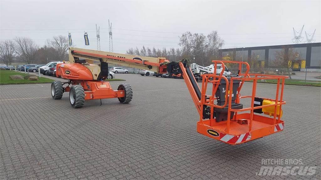JLG M600JP Телескопічні підйомники