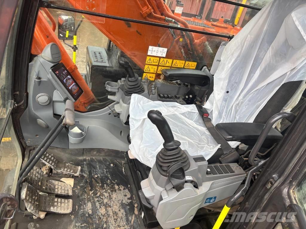 Hitachi ZX 300 LC-7 Гусеничні екскаватори