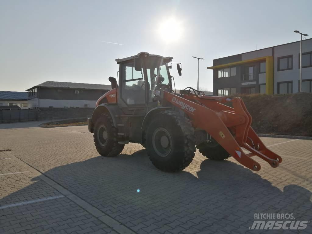 Atlas AR640 Фронтальні навантажувачі