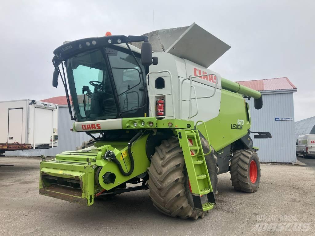 CLAAS Lexion 670 Зернозбиральні комбайни