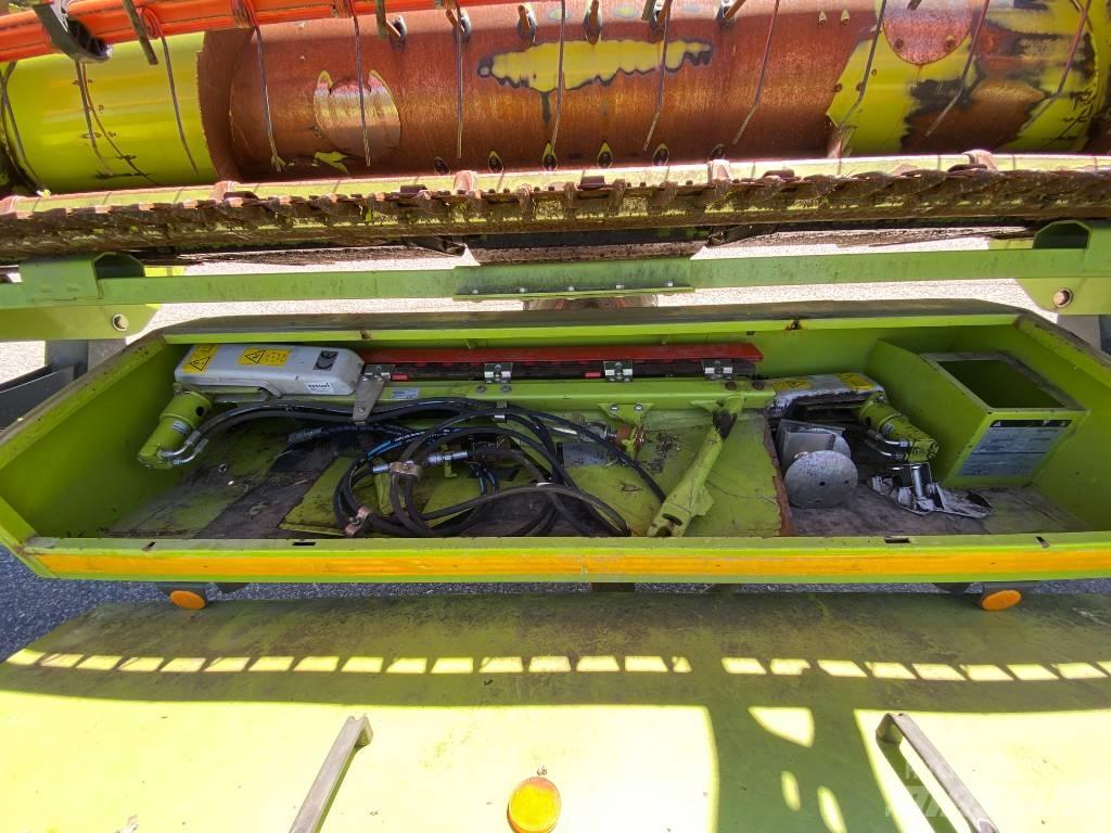 CLAAS Lexion 670 Зернозбиральні комбайни