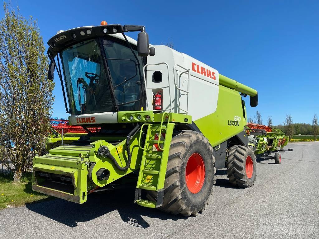 CLAAS Lexion 670 Зернозбиральні комбайни
