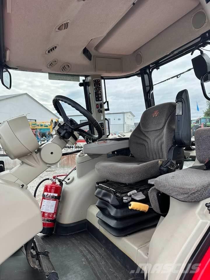 Massey Ferguson 5612 Трактори