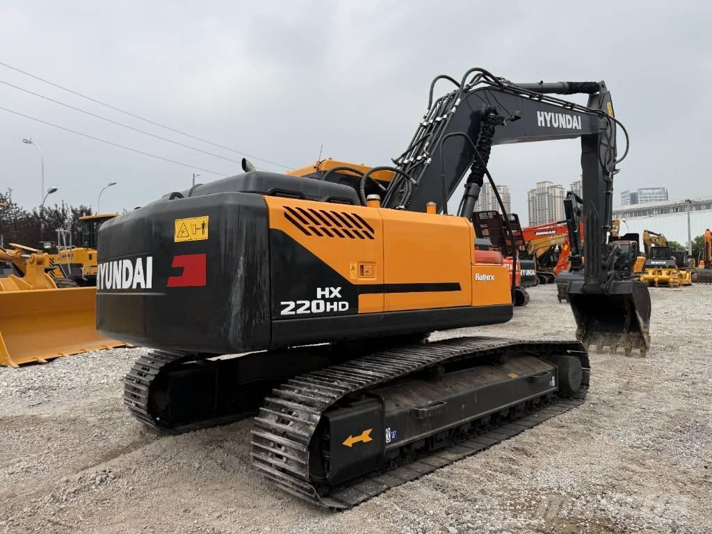 Hyundai HX 220 Гусеничні екскаватори