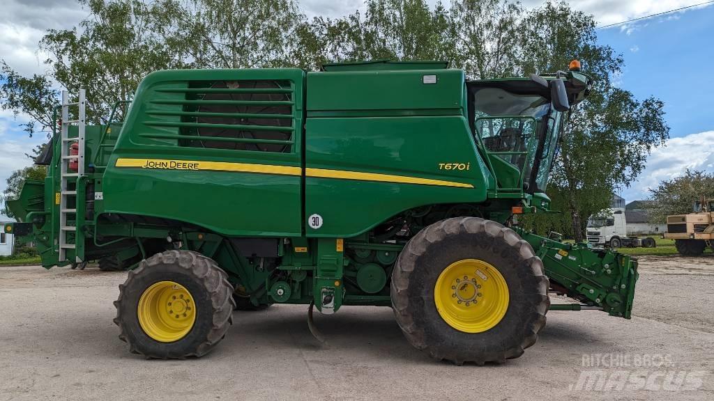 John Deere T 670 i Зернозбиральні комбайни